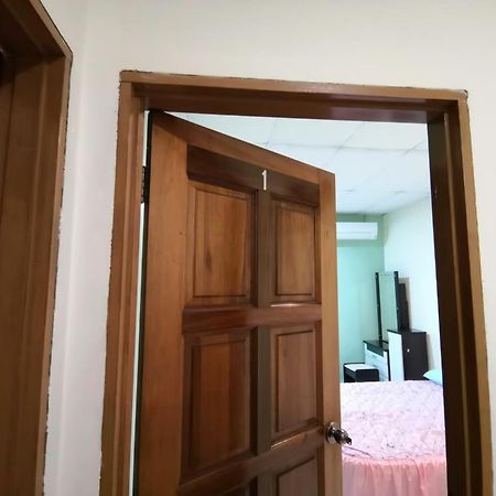 Cosy Homestay 울루티람 외부 사진
