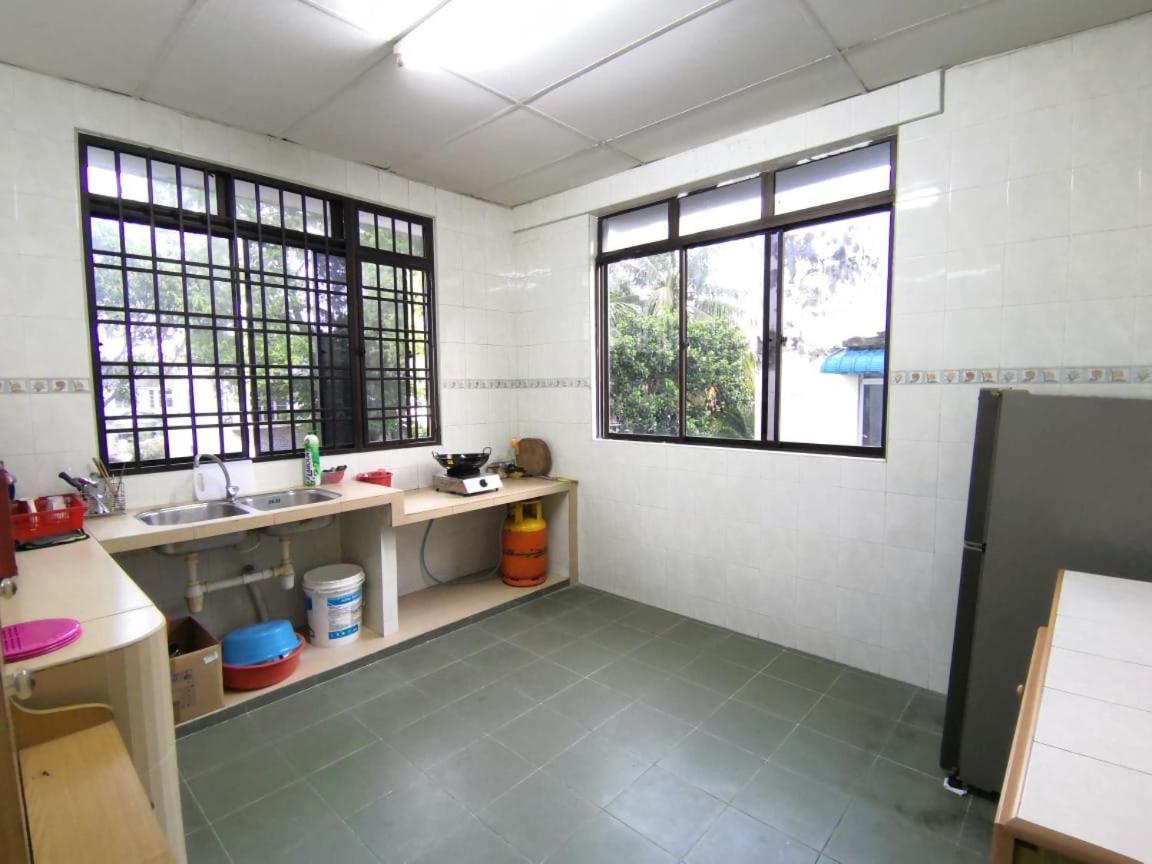 Cosy Homestay 울루티람 외부 사진